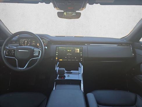 Used 2026 Land Rover Range Rover Sport SE AWD/4WD image 19
