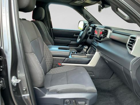 Used 2025 Toyota Sequoia SR5 AWD/4WD image 15