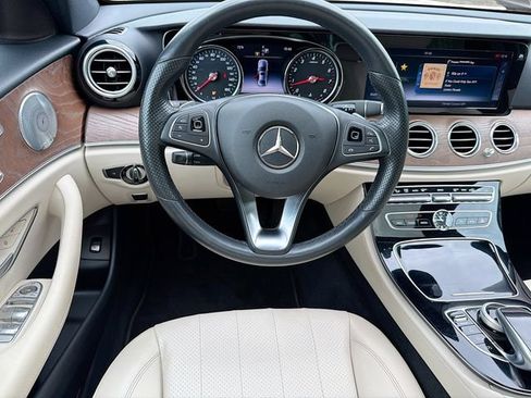 Used 2017 Mercedes-Benz E 300 4MATIC image 23