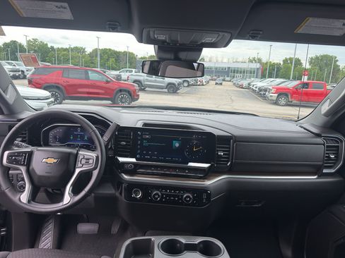 Certified 2023 Chevrolet Silverado 1500 LT AWD/4WD image 29