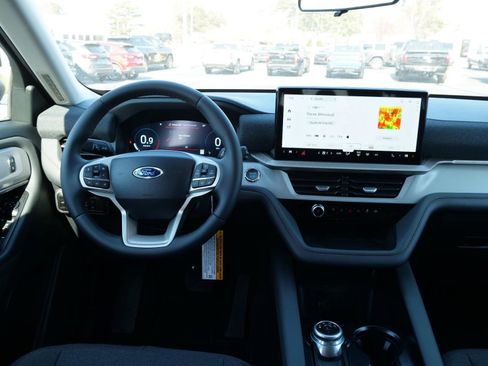 New 2026 Ford Explorer Active image 21