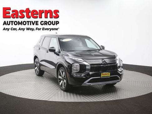 Used 2025 Mitsubishi Outlander SE AWD/4WD image 51
