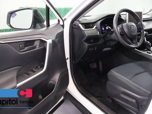 Certified 2024 Toyota RAV4 LE AWD/4WD image 9