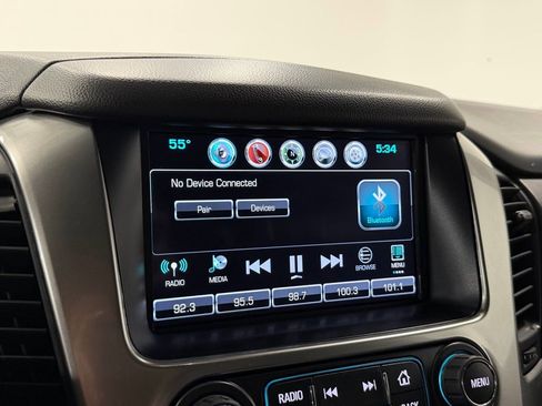 Used 2020 Chevrolet Suburban LT image 19