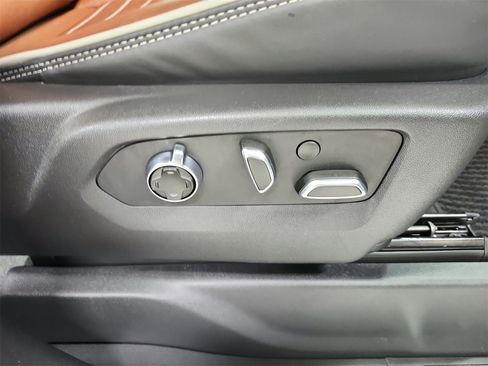 Used 2025 GMC Sierra 2500 Denali Ultimate w/ Max Trailering Package image 38