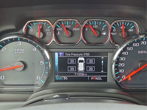 Used 2019 Chevrolet Tahoe LT w/ Luxury Package AWD/4WD image 23