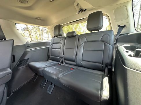 New 2026 Lincoln Navigator Reserve AWD/4WD image 20