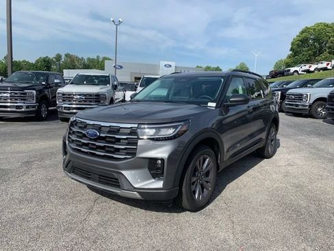 New 2026 Ford Explorer Active w/ Active Comfort Package AWD/4WD image 4