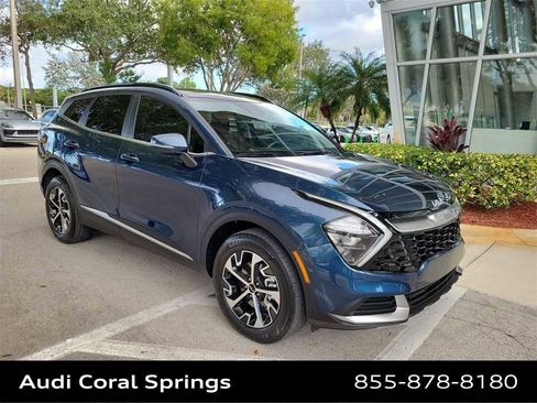 Used 2023 Kia Sportage EX w/ EX Premium Package image 2