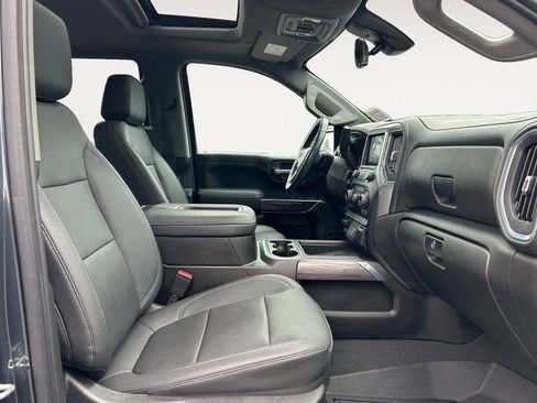 Used 2022 Chevrolet Silverado 1500 LTZ w/ LTZ Premium Package AWD/4WD image 25