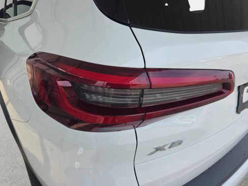 Used 2023 BMW X5 xDrive45e AWD/4WD image 33