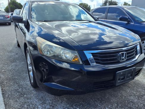 Used 2009 Honda Accord EX-L image 2