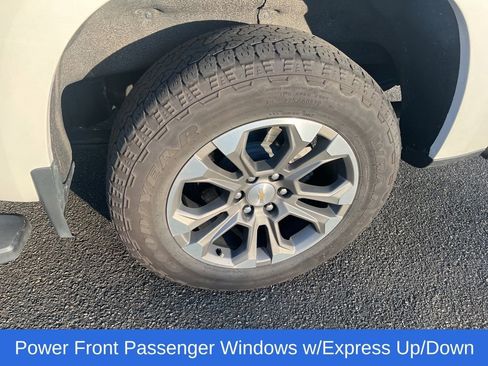 Used 2024 Chevrolet Silverado 1500 High Country w/ Technology Package image 14