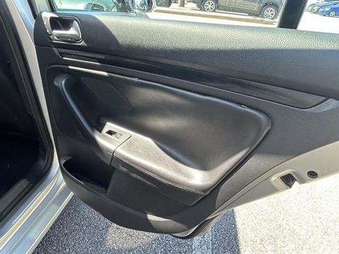 Used 2011 Volkswagen Jetta TDI image 20