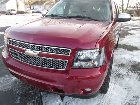 Used 2010 Chevrolet Suburban LTZ image 26