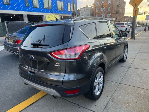 Used 2016 Ford Escape SE w/ Equipment Group 201A image 9
