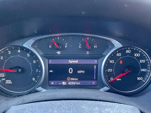 Used 2022 GMC Terrain SLE w/ Driver Convenience Package AWD/4WD image 9
