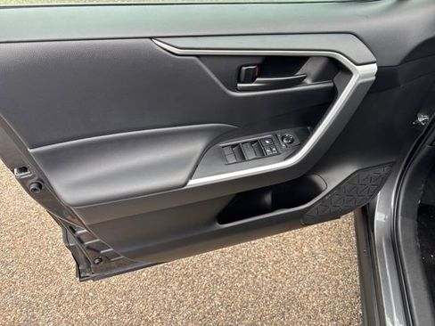 Used 2023 Toyota RAV4 LE image 6