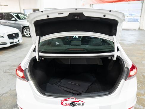 Used 2018 Hyundai Elantra SEL image 41