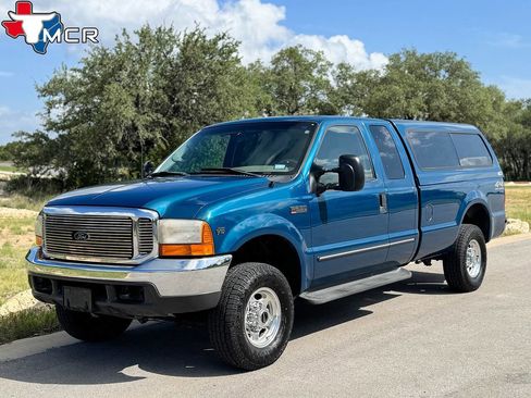 Used 2000 Ford F250 Lariat image 5