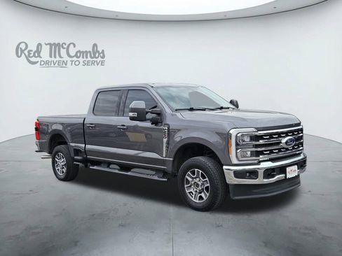 Certified 2023 Ford F250 Lariat image 1