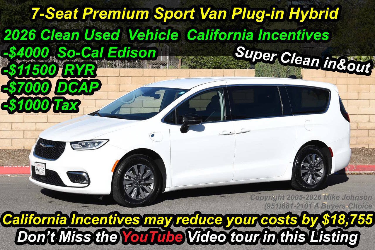 Used 2024 Chrysler Pacifica Limited FWD image 1