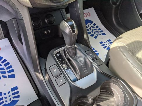 Used 2017 Hyundai Santa Fe Limited image 23