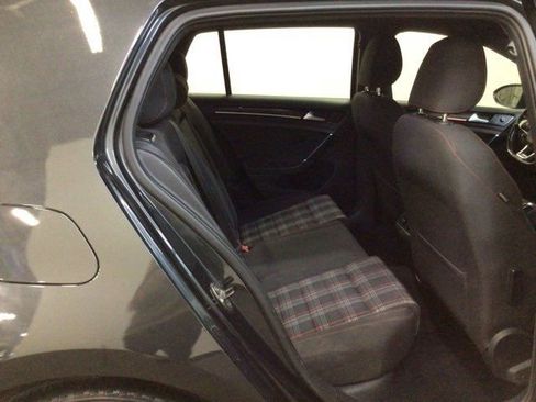 Used 2017 Volkswagen GTI S image 9