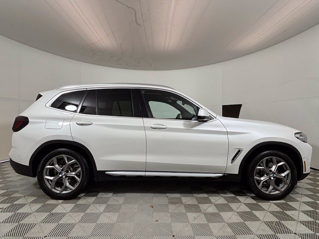 Used 2024 BMW X3 xDrive30i w/ Premium Package w/ZPA AWD/4WD image 8