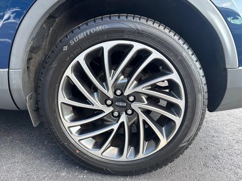 Used 2020 Lincoln Nautilus Reserve AWD/4WD image 15