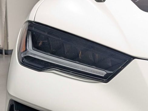 Used 2023 Lamborghini Urus Performante AWD/4WD image 32