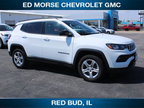 Used 2024 Jeep Compass Latitude AWD/4WD image 1
