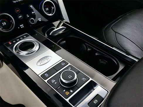 Used 2022 Land Rover Range Rover Westminster Edition image 12