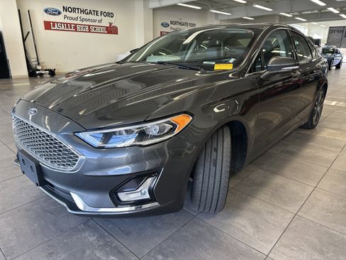 Used 2020 Ford Fusion Titanium image 15