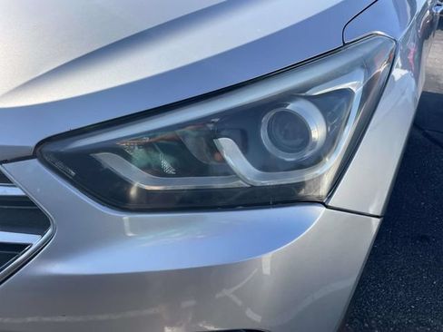 Used 2018 Hyundai Santa Fe Sport w/ 2.4L Value Package 02 FWD image 5