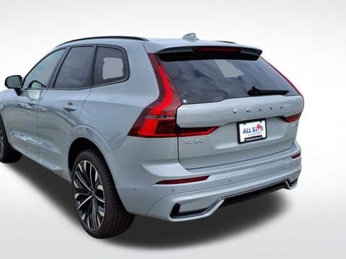 New 2026 Volvo XC60 B5 Ultra w/ Climate Package image 6
