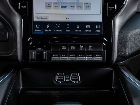 Used 2024 RAM 2500 Laramie w/ Night Edition image 26