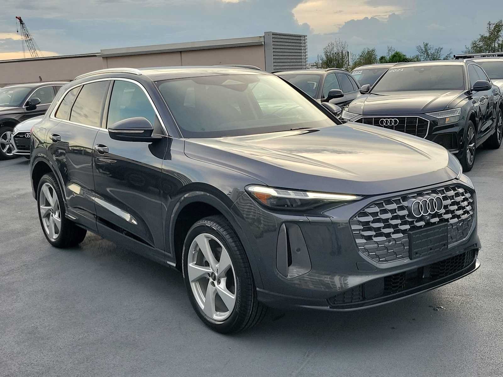 Certified 2025 Audi Q5 Premium Plus AWD/4WD image 8