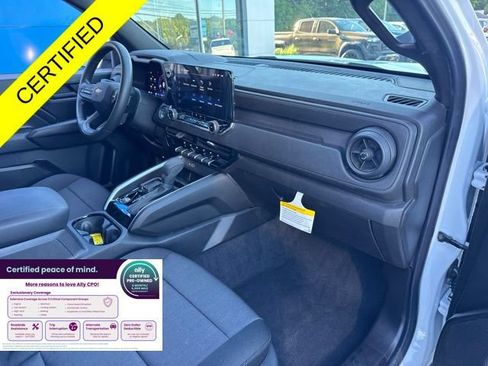 Used 2026 Chevrolet Colorado W/T RWD image 19