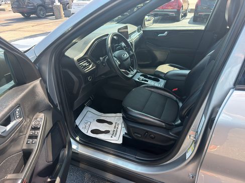 Used 2024 Ford Escape ST-Line FWD image 6