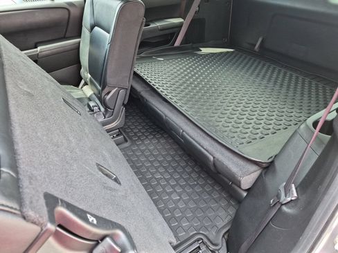 Used 2011 Honda Pilot EX-L image 27