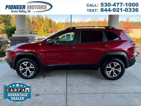 Used 2014 Jeep Cherokee Trailhawk AWD/4WD image 1