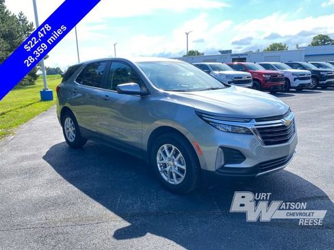 Used 2024 Chevrolet Equinox LT w/ LPO, Floor Liner Package FWD image 12