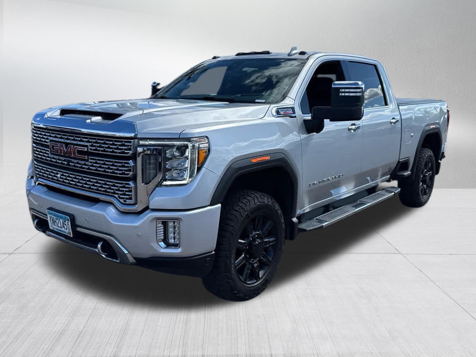 Used 2022 GMC Sierra 3500 Denali w/ Denali Ultimate Package AWD/4WD image 3
