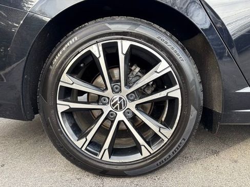 Used 2022 Volkswagen Jetta Sport image 14