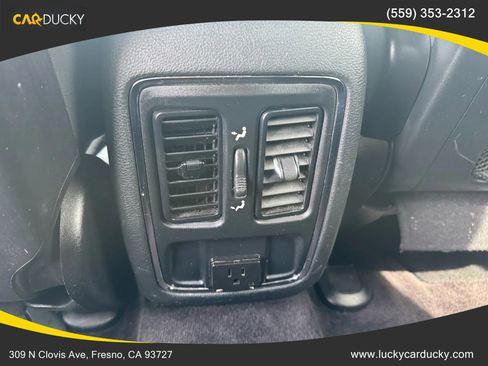 Used 2016 Jeep Grand Cherokee Laredo 75th Anniversary image 18