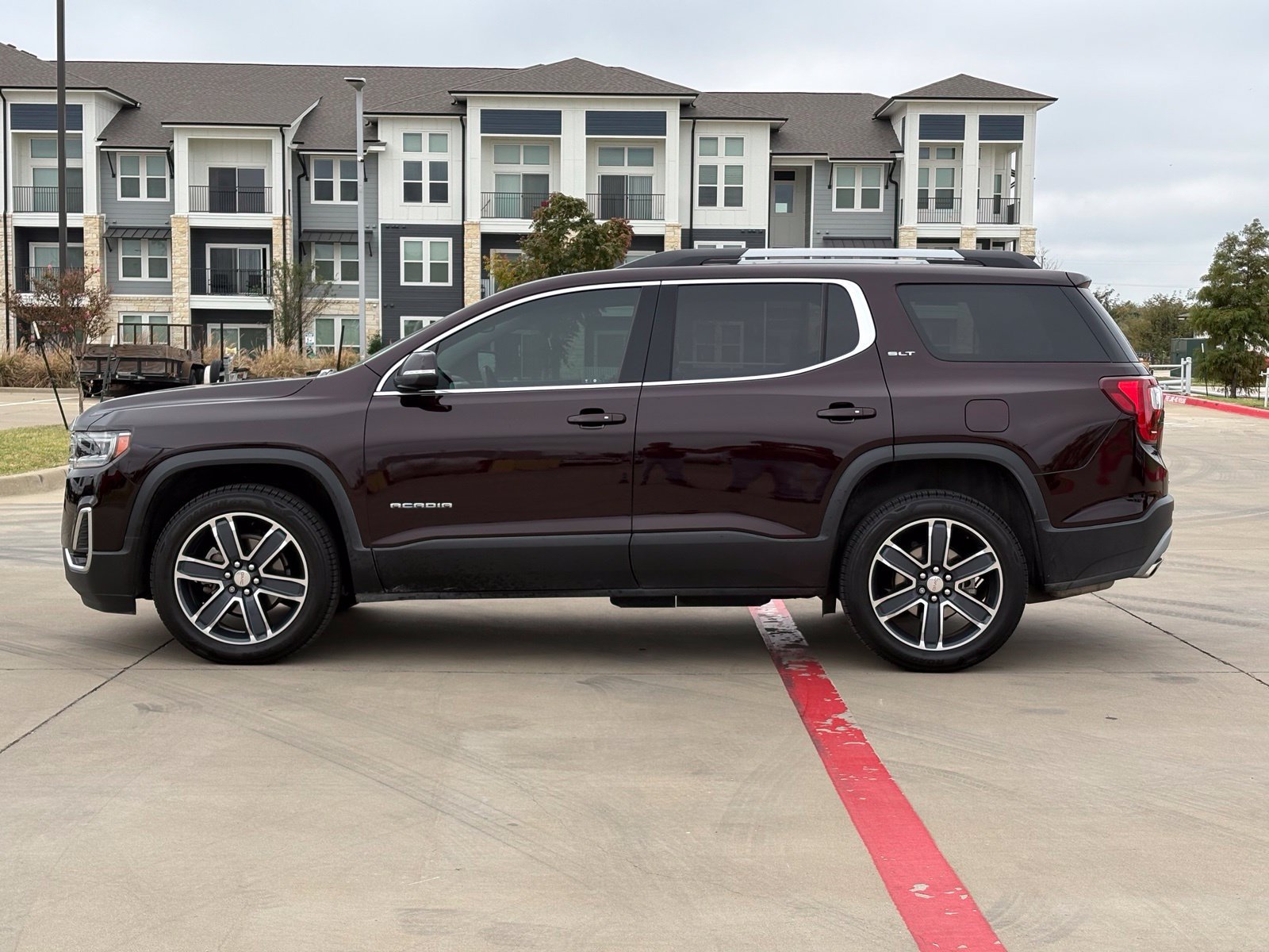 Used 2020 GMC Acadia SLT FWD image 4