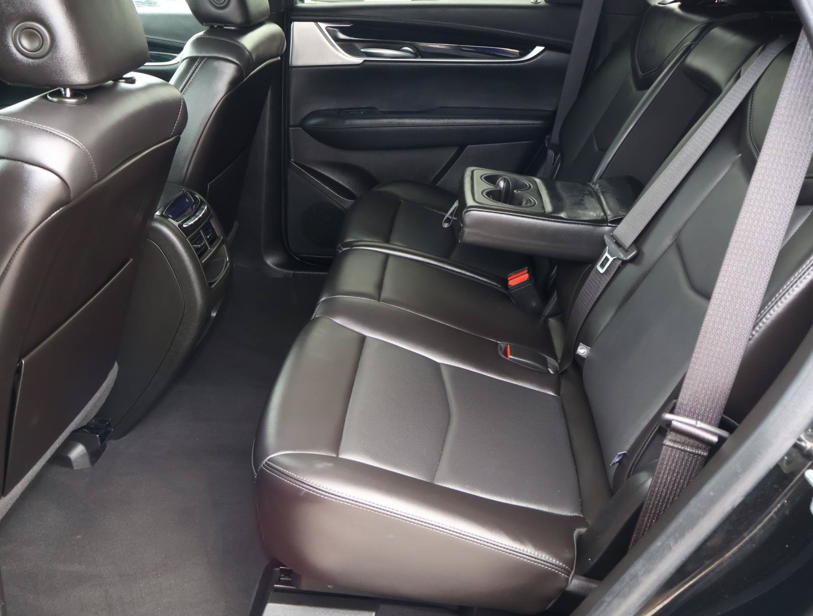 Certified 2024 Cadillac XT5 Premium Luxury AWD/4WD image 25