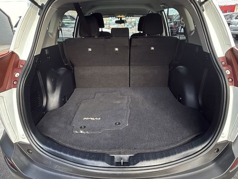 Used 2014 Toyota RAV4 LE image 13