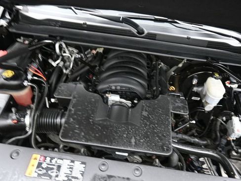 Used 2020 Chevrolet Tahoe LT w/ Luxury Package AWD/4WD image 33